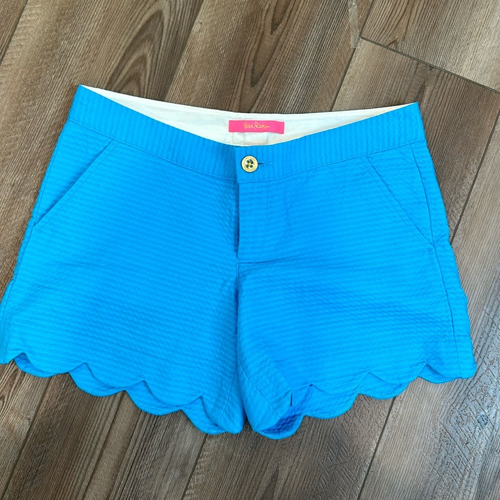 Lilly Pulitzer Shorts, run big